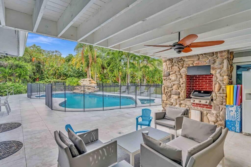 Rare Hidden Getaway Heated Pool 1.5 Acres! Sleeps 16 Villa Fort Lauderdale Dış mekan fotoğraf