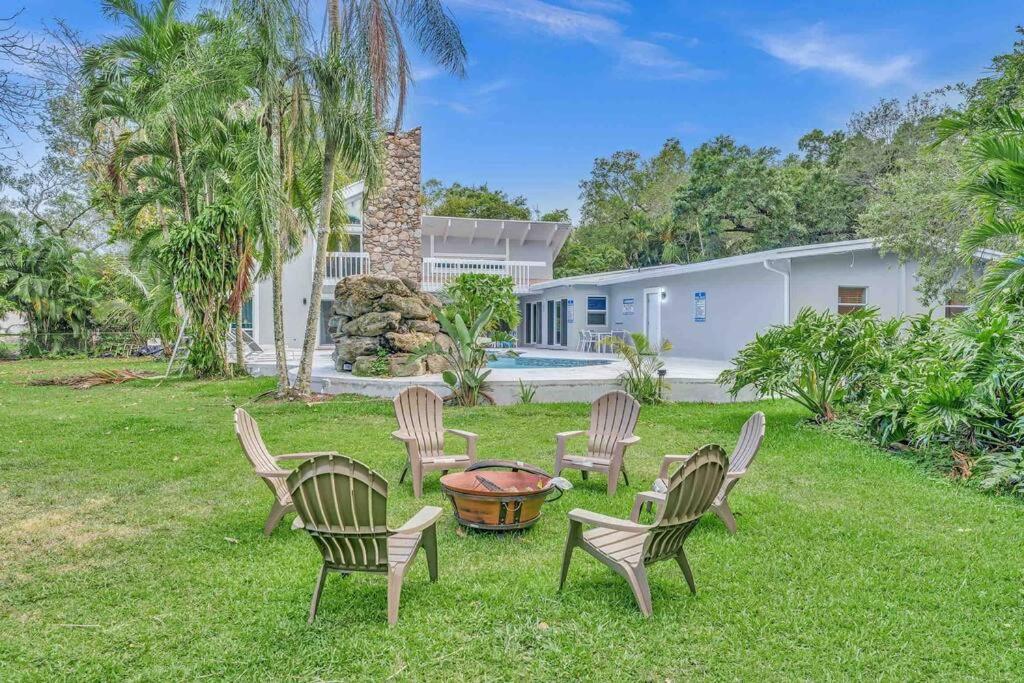 Rare Hidden Getaway Heated Pool 1.5 Acres! Sleeps 16 Villa Fort Lauderdale Dış mekan fotoğraf